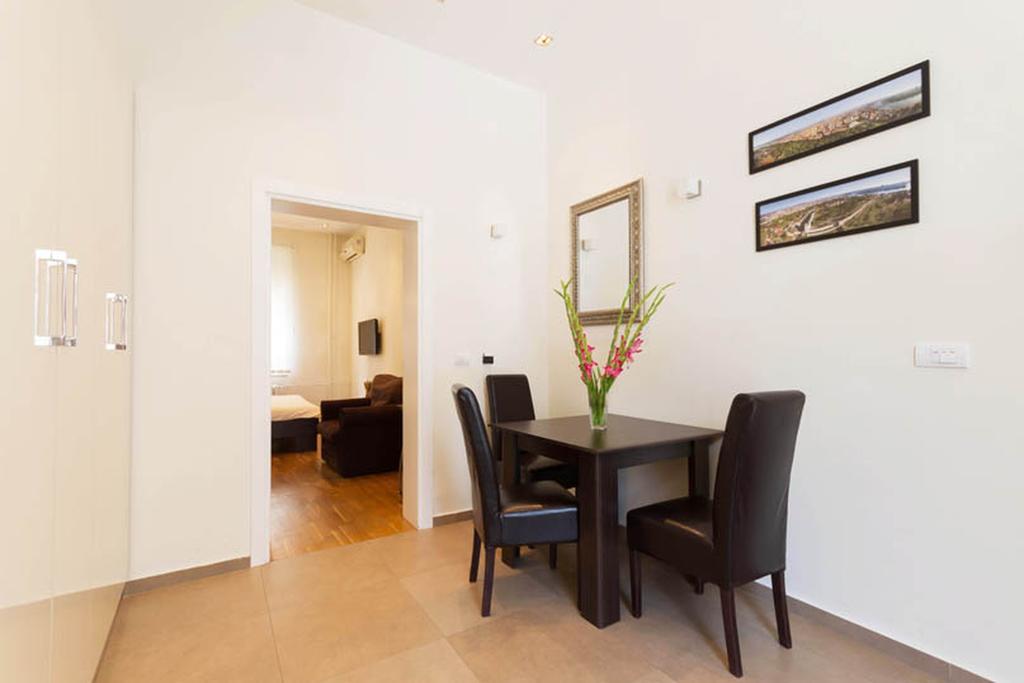City Break Apartments Chic And Luxury Belgrade Extérieur photo