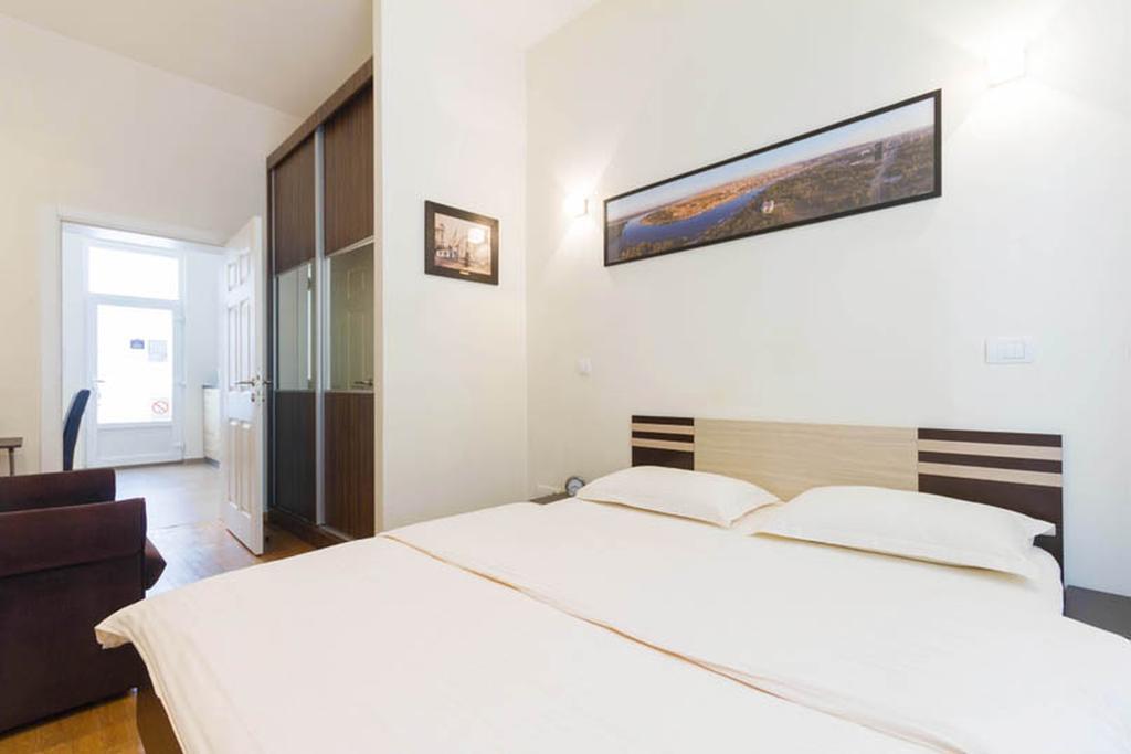 City Break Apartments Chic And Luxury Belgrade Extérieur photo